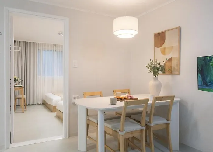 #2r3q1b #6people#4min Flat From Subway#luggage Storage#gangnam#plastic Surgery Villa Seoel