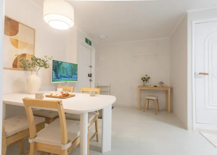 Villa #2r3q1b #6people#4min Flat From Subway#luggage Storage#gangnam#plastic Surgery