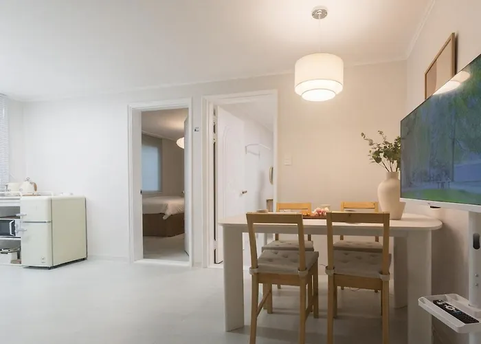 Villa #2r3q1b #6people#4min Flat From Subway#luggage Storage#gangnam#plastic Surgery *